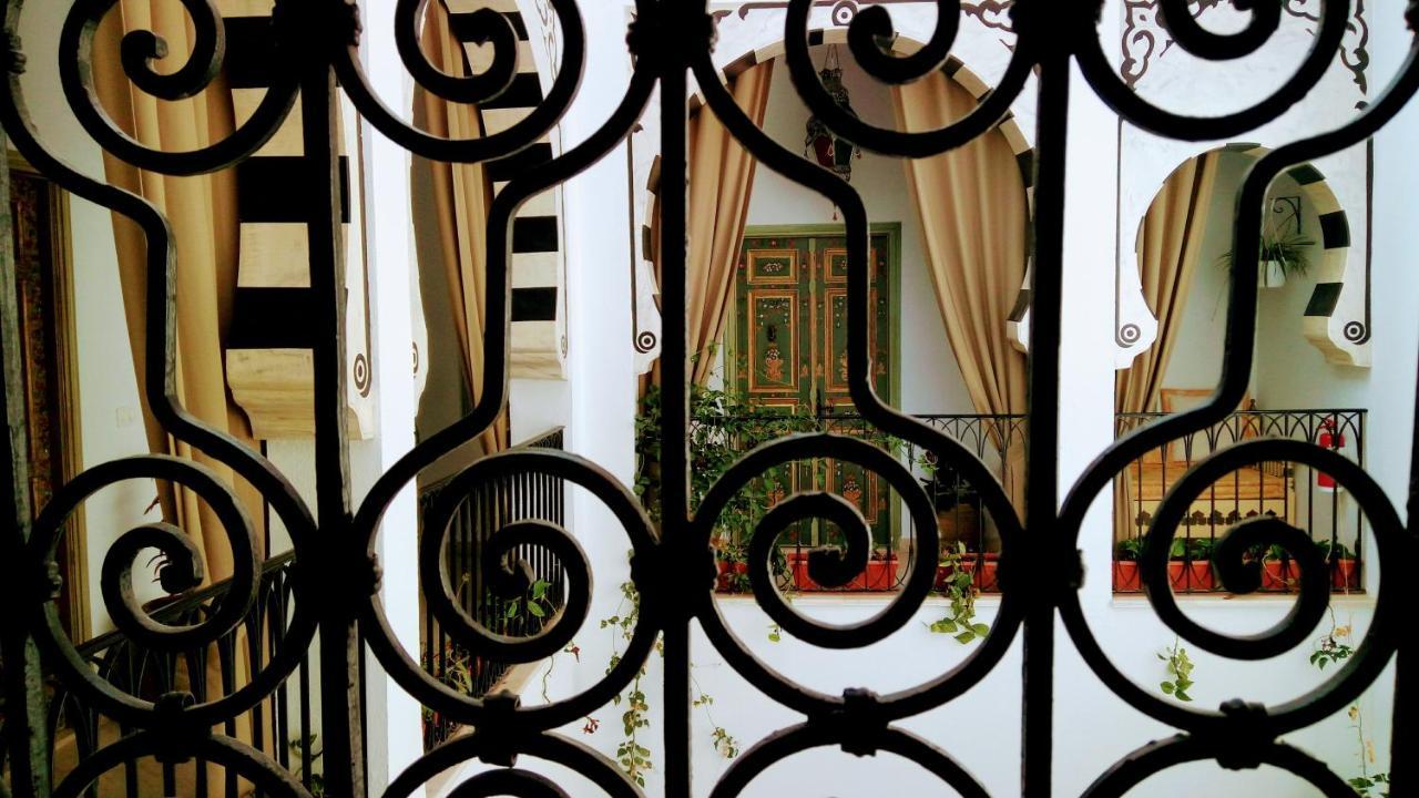 El Patio Courtyard House Hotell Tunis Exteriör bild